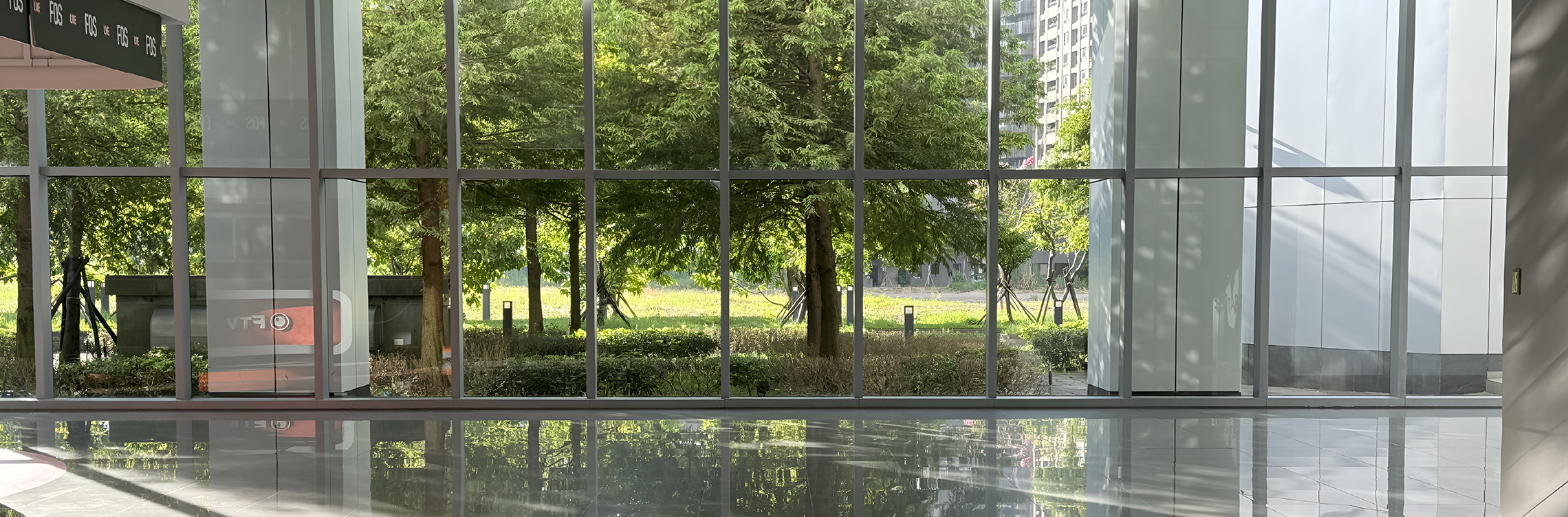 landscape_window.jpg
